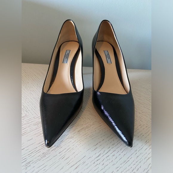 Prada Black Saffiano Vernice Leather Pointed-Toe Pumps size 42 - Picture 3 of 13
